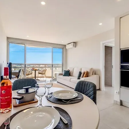 Beachside Bliss In By Lisbeyond דירה *